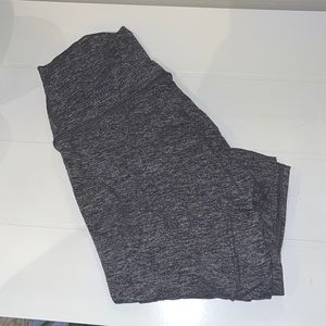 Size 6 lulu leggings 28’